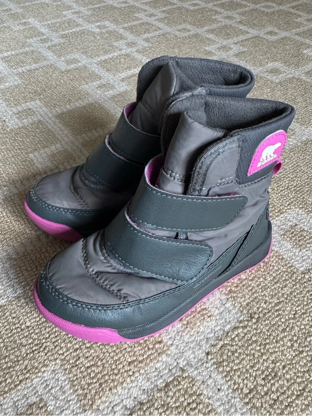 Sorel Whitney II Strap Waterproof Insulated Snow Boots Gray Pink Girls Size 9